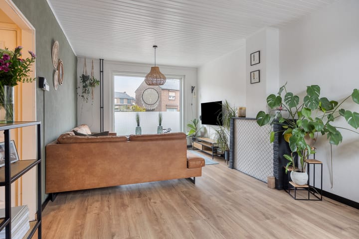 Foto 9 van Wolfshoofdplein 97