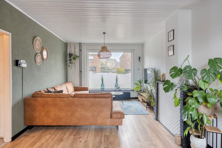 Foto 10 van Wolfshoofdplein 97