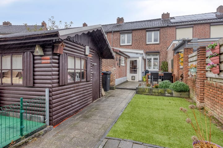 Foto 27 van Wolfshoofdplein 97