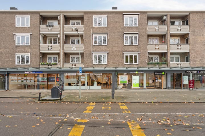 Photo 7 of Rosmolenstraat 38-III