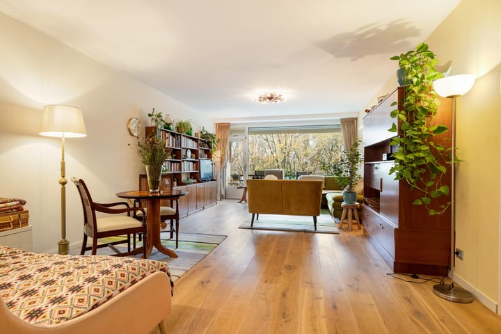 Photo 2 of Dr H. Colijnlaan 6-F127