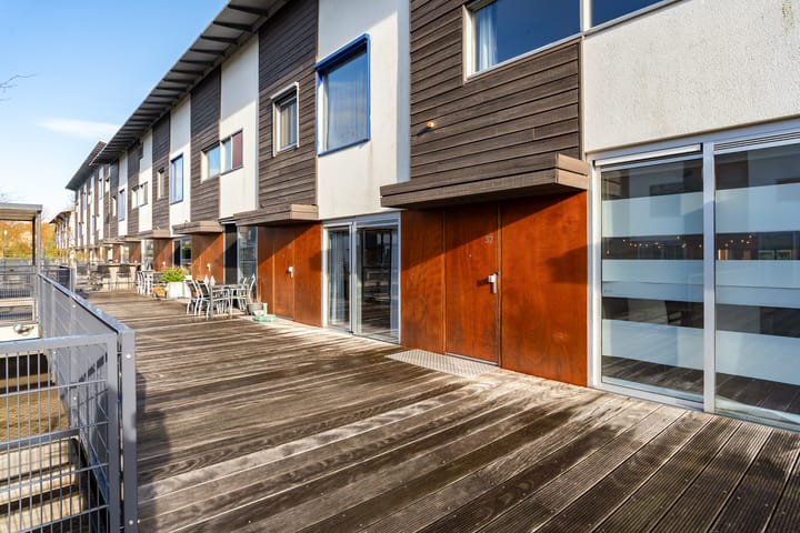 Photo 8 of Zus Braunstraat 32