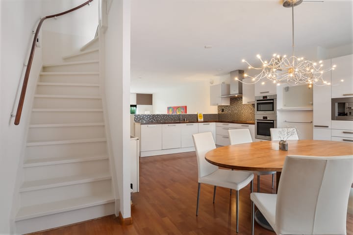 Photo 25 of Zus Braunstraat 32