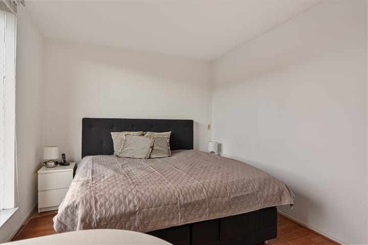 Photo 43 of Zus Braunstraat 32