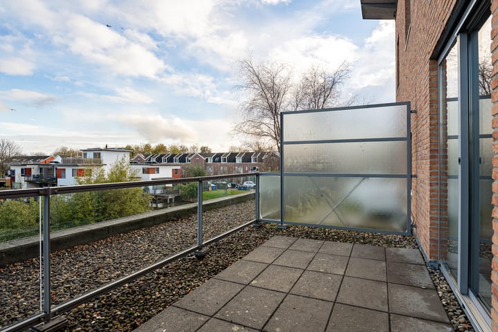 Photo 45 of Zus Braunstraat 32