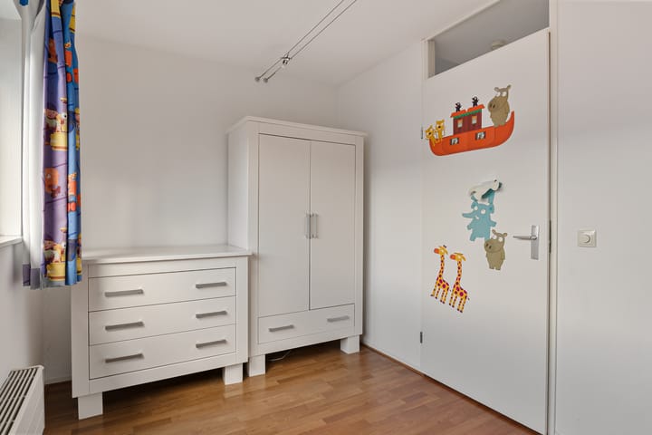 Photo 49 of Zus Braunstraat 32