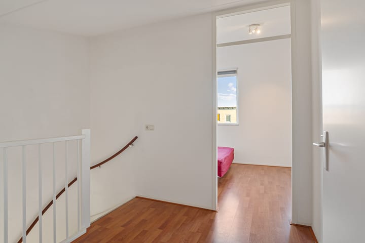 Photo 54 of Zus Braunstraat 32