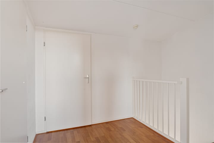 Photo 55 of Zus Braunstraat 32