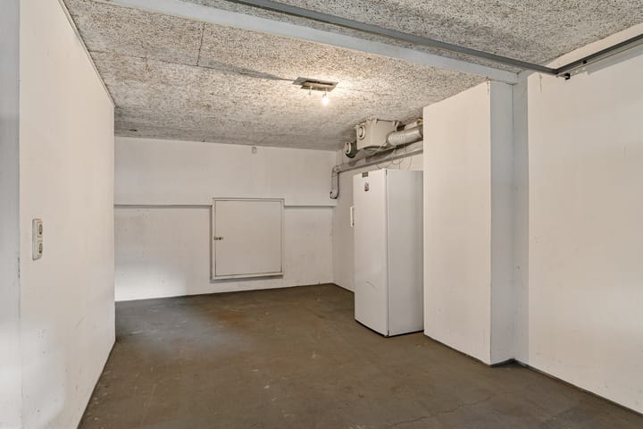 Photo 64 of Zus Braunstraat 32