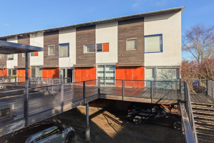 Photo 67 of Zus Braunstraat 32