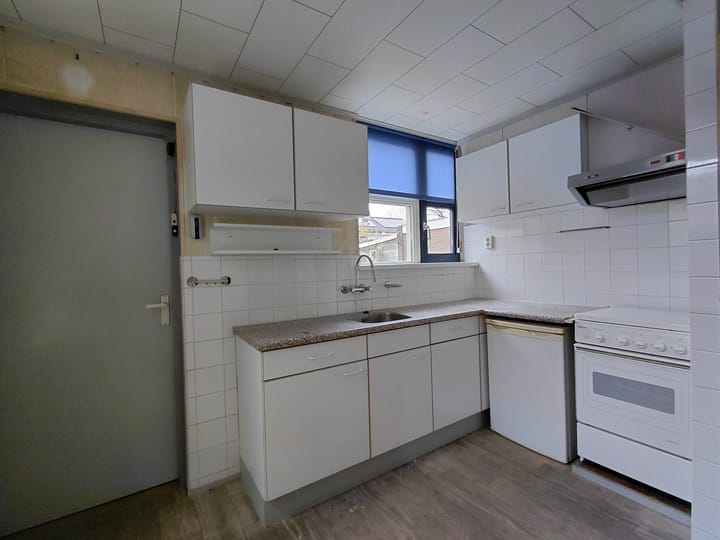 Photo 6 of Breeuwerstraat 16