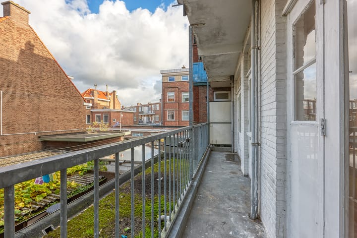 Foto 11 van Lorentzplein 9