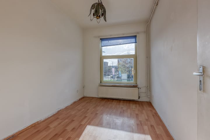 Foto 16 van Lorentzplein 9