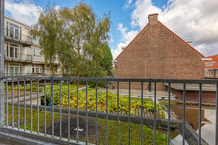 Foto 21 van Lorentzplein 9