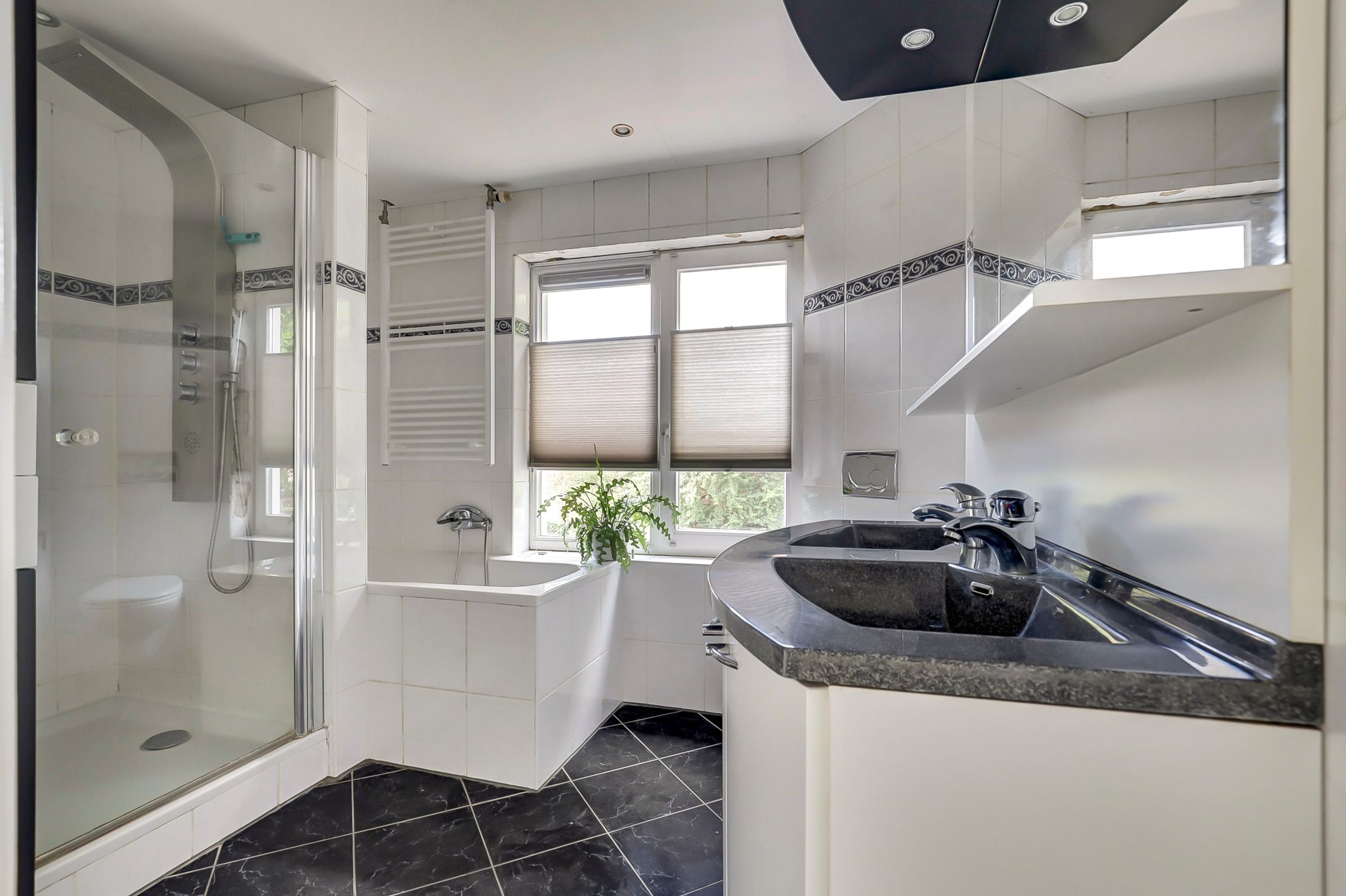 Foto 21 van van de Poelstraat 7