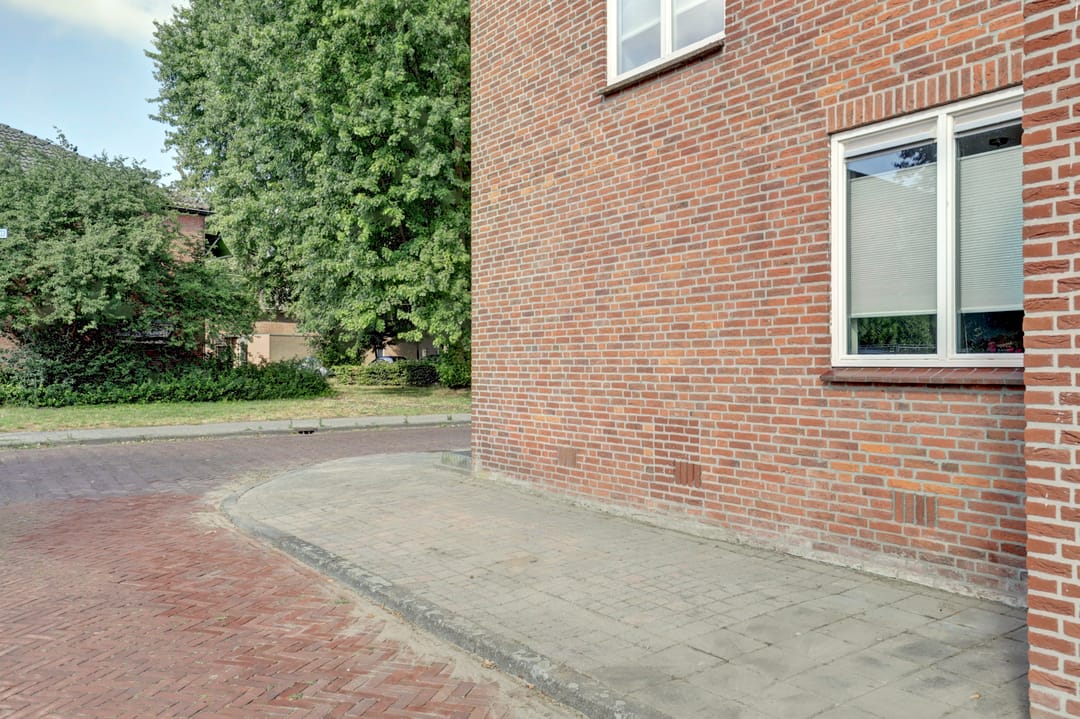 Foto 32 van van de Poelstraat 7