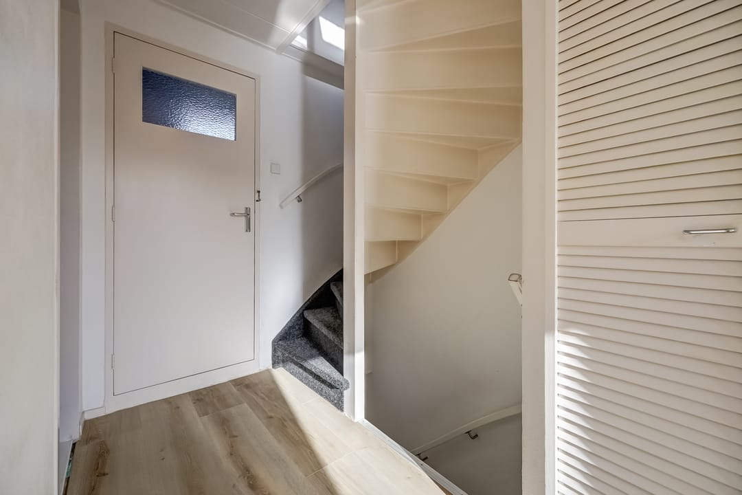 Photo 8 of Vijverlaan 142