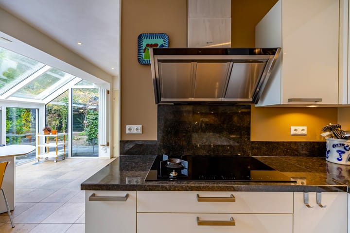 Foto 16 van Taarloseweg 2