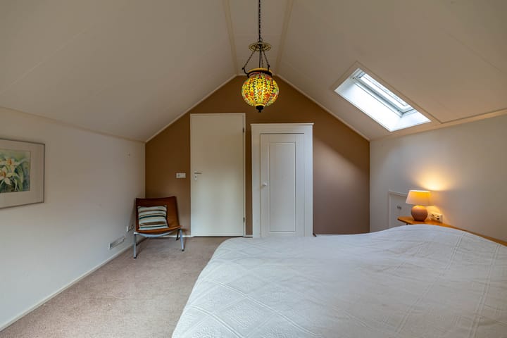 Foto 48 van Taarloseweg 2