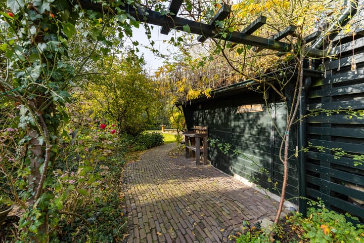 Foto 61 van Taarloseweg 2