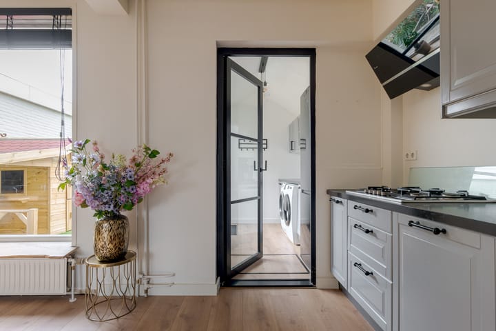 Photo 17 of Allee 70