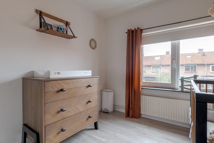 Photo 34 of Allee 70