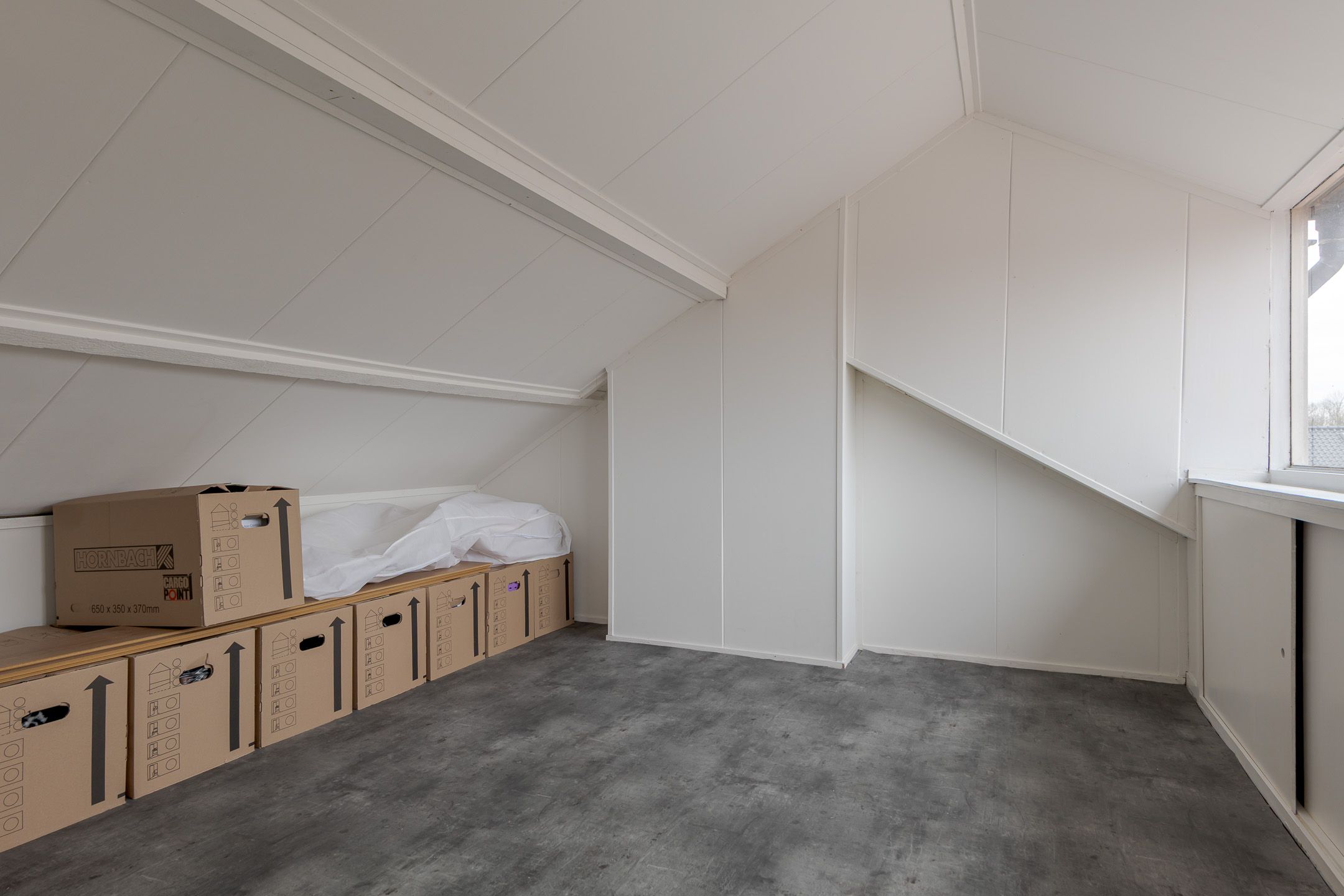 Photo 39 of Allee 70