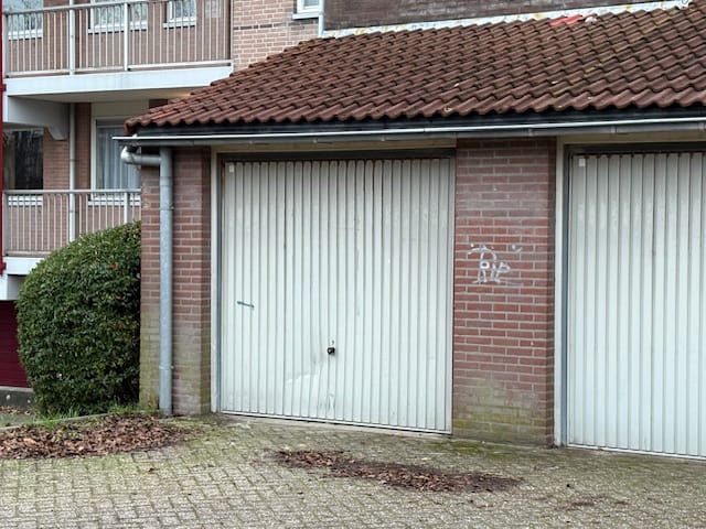 Photo 1 of Jacob van Deventerstraat 71-F