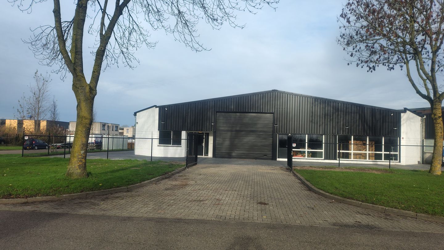 Bekijk foto 1 van Vaartweg 100