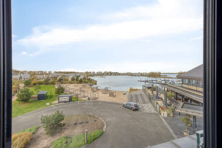 Foto 2 van Oesterdam 25-A