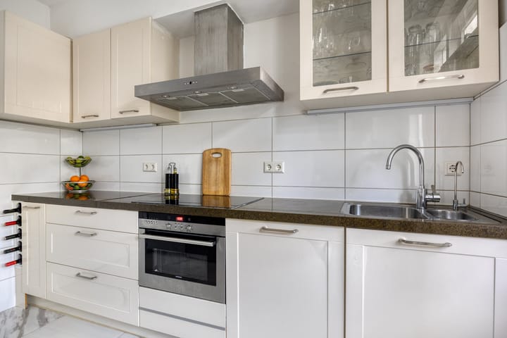 Photo 15 of Thorbeckestraat 54