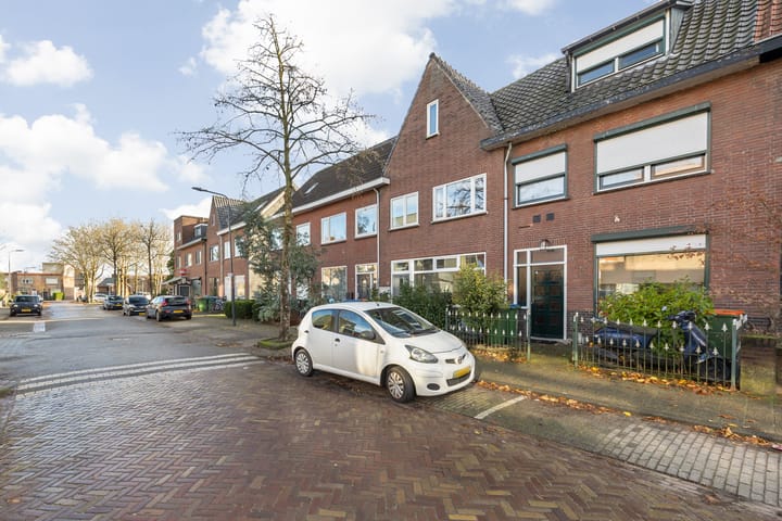 Photo 8 of Magnoliastraat 9