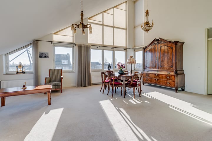 Foto 2 van Kerkplein 30