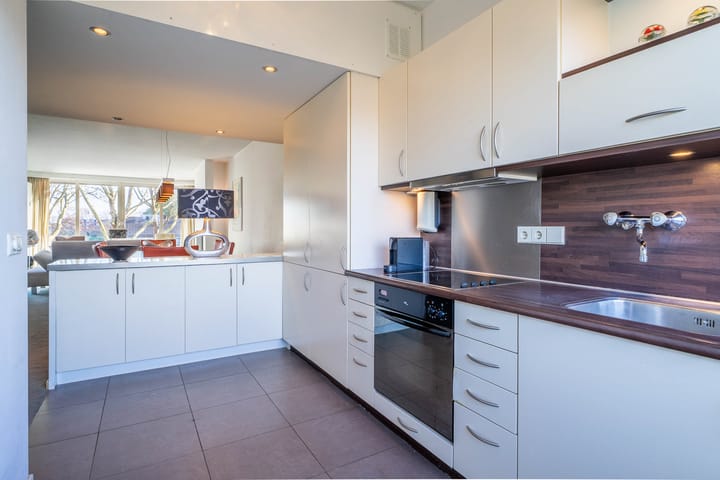 Foto 3 van Doenradestraat 42-C15