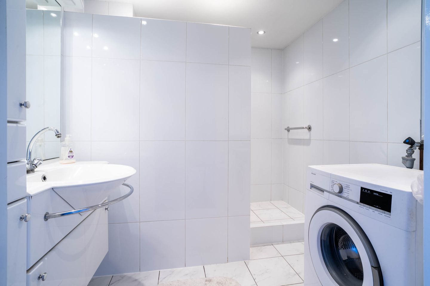 Foto 14 van Doenradestraat 42-C15