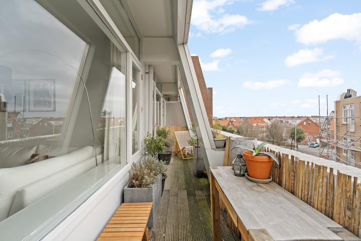 Foto 8 van Jan van Henegouwenweg 64