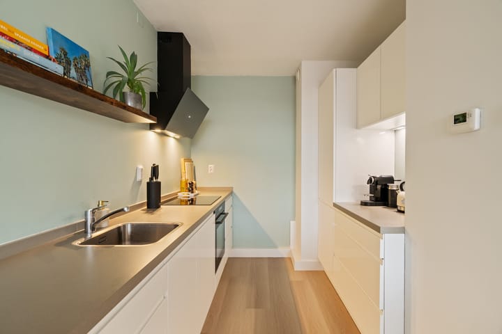 Foto 11 van Jan van Henegouwenweg 64