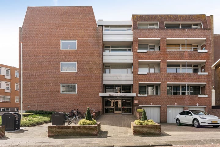 Foto 25 van Jan van Henegouwenweg 64