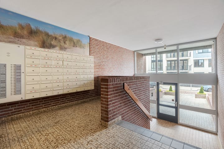 Foto 26 van Jan van Henegouwenweg 64