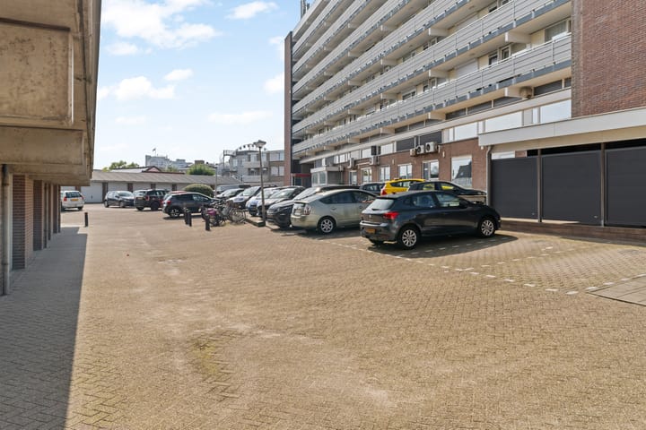 Foto 24 van Jan van Henegouwenweg 64