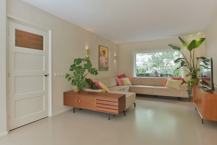 Photo 8 of Stationsweg 17