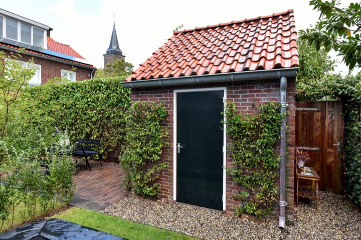 Photo 37 of Stationsweg 17