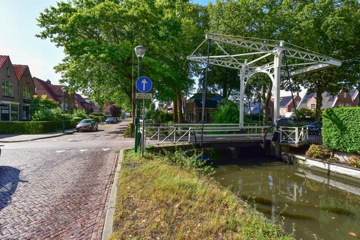 Photo 38 of Stationsweg 17