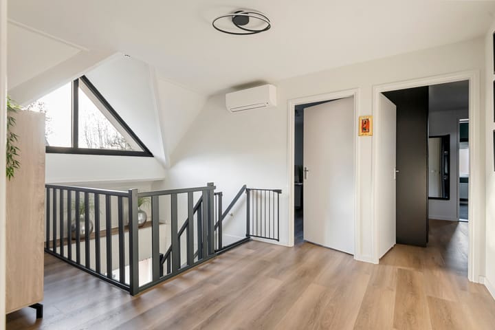 Foto 25 van Iepenlaan 7