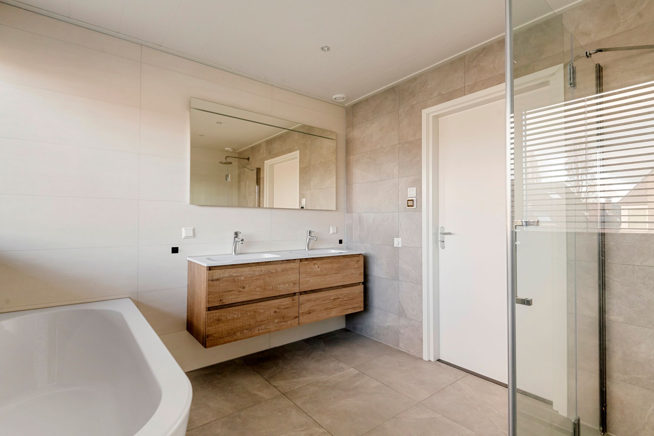 Foto 27 van Iepenlaan 7