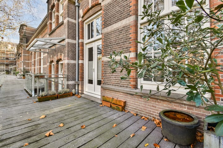 Foto 11 van Helmersplantsoen 5