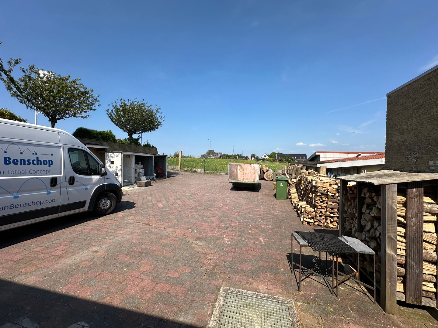 View photo 2 of Stompwijkseweg 44