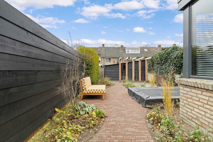 Foto 30 van Jan van de Capellelaan 19