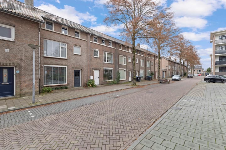 Foto 33 van Jan van de Capellelaan 19