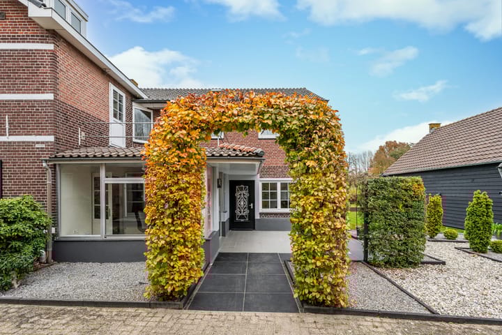 Foto 41 van Spoorstraat 1-A